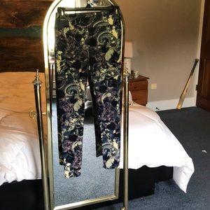 patterned leggings